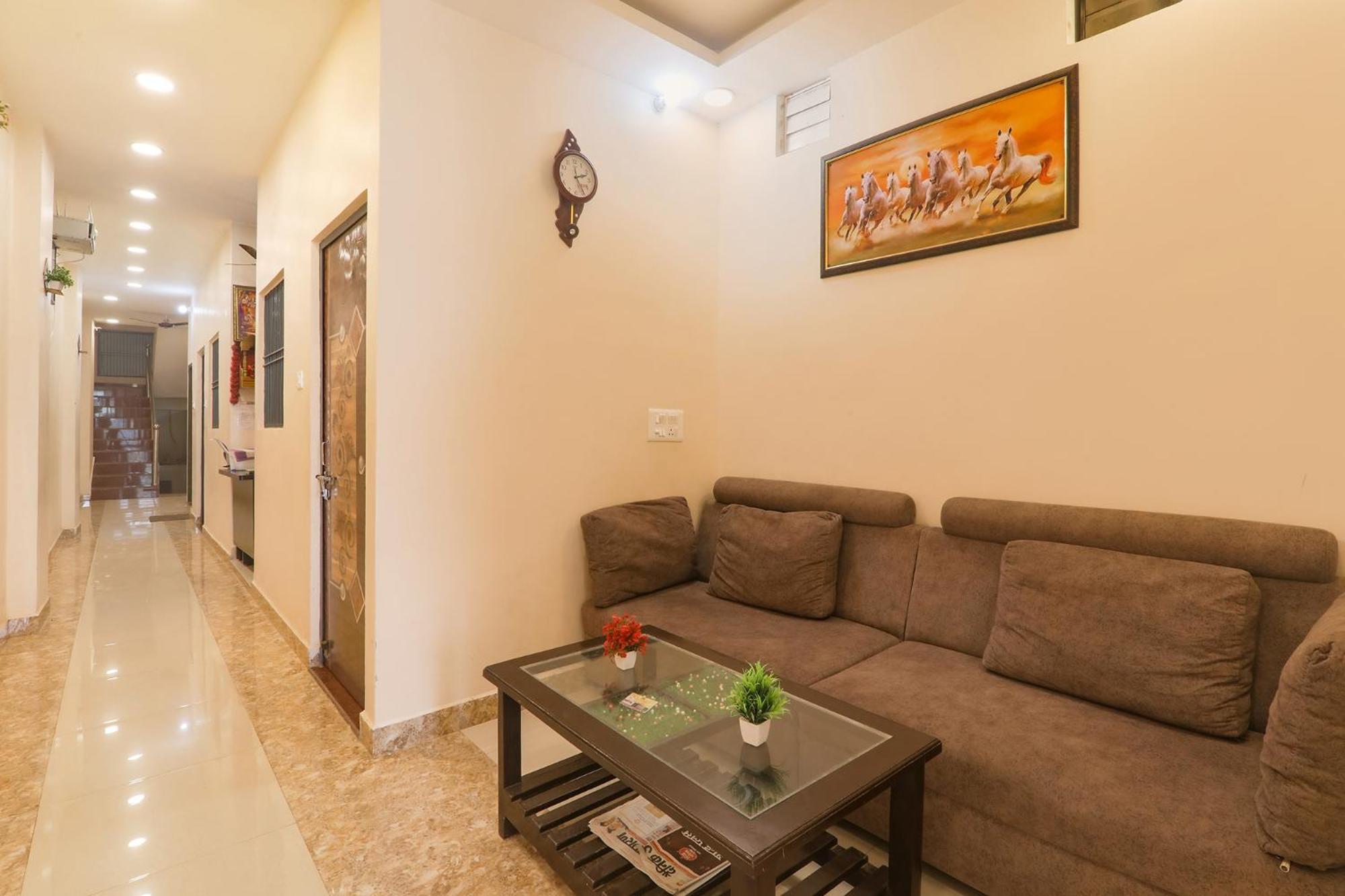 Fabhotel Rk Palace Ayodhya Bagian luar foto